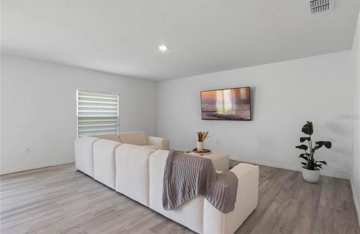 Image No.11-4 Bed Property for sale