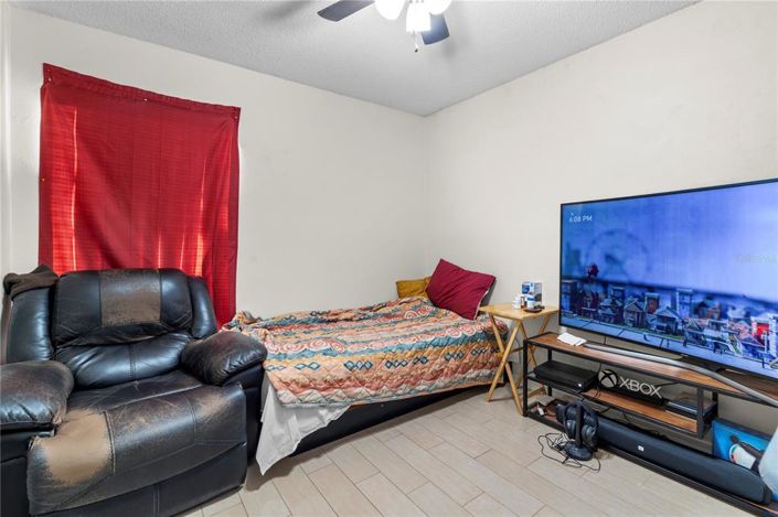 Image No.13-4 Bed Property for sale