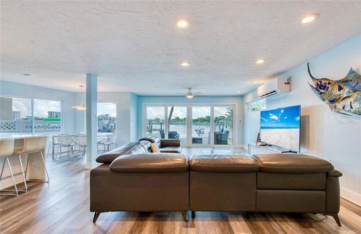 Image No.17-Propriété de 3 chambres à vendre à Treasure Island