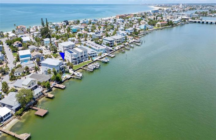 Image No.6-Propriété de 3 chambres à vendre à Treasure Island