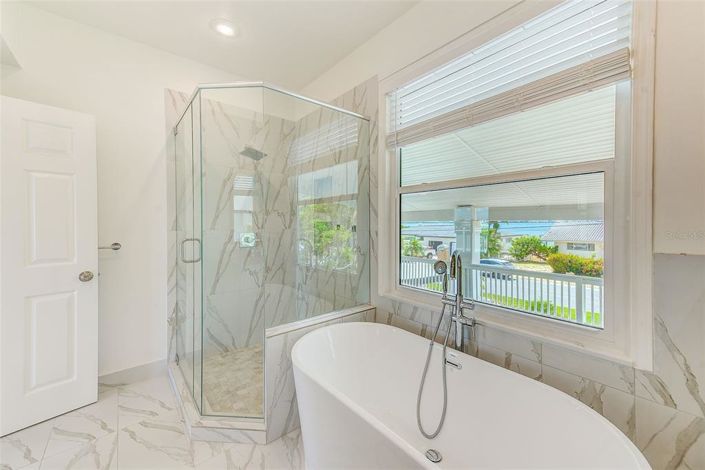 Image No.15-4 Bed Property for sale