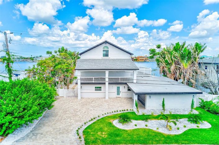 Image No.2-4 Bed Property for sale