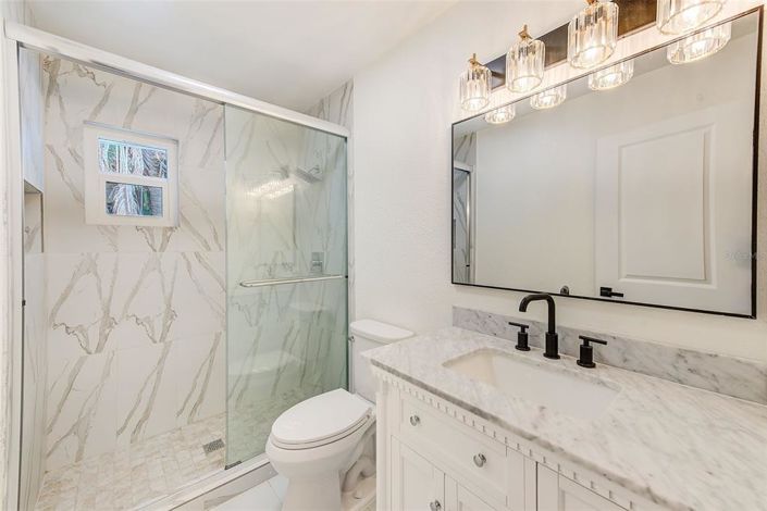 Image No.20-4 Bed Property for sale