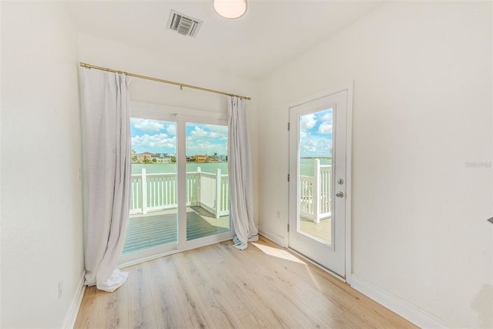 Image No.23-4 Bed Property for sale