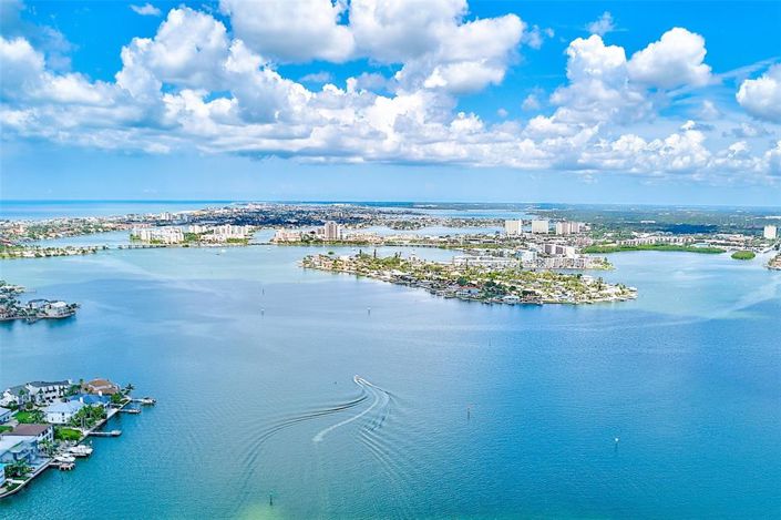 Image No.38-4 Bed Property for sale