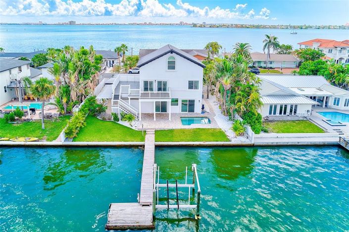 Image No.6-4 Bed Property for sale