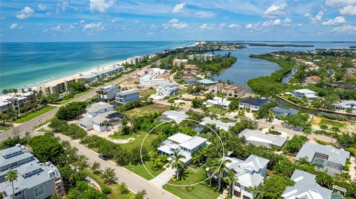 Image No.2-4 Bed Property for sale