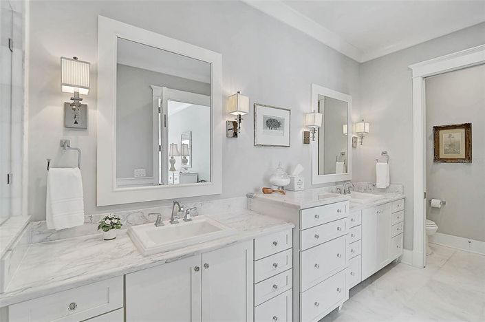 Image No.23-4 Bed Property for sale