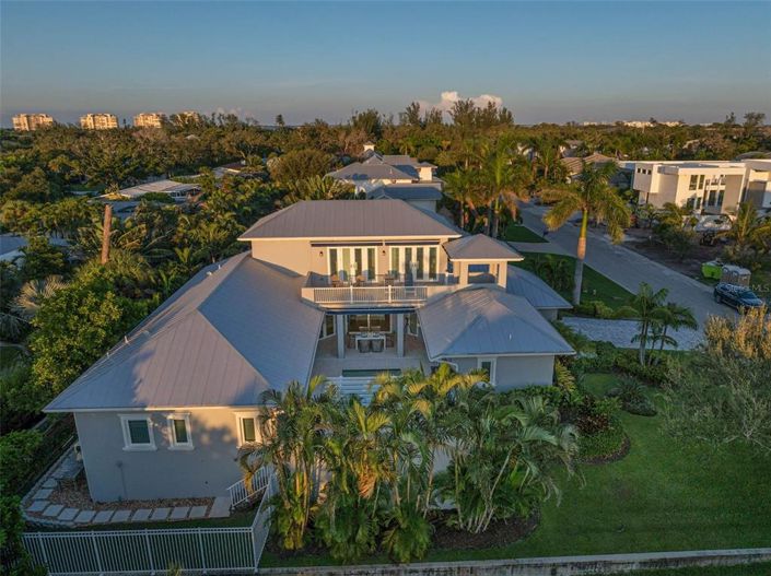 Image No.38-4 Bed Property for sale