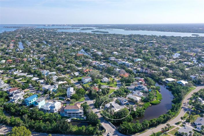 Image No.23-5 Bed Property for sale