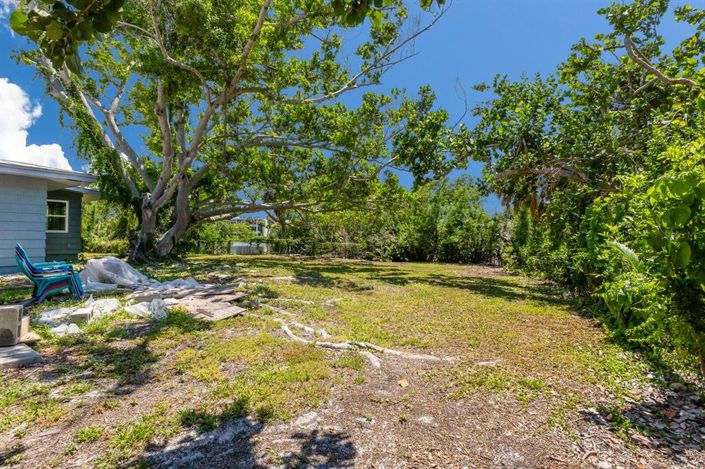 Image No.19-3 Bed Property for sale