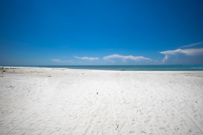 Image No.25-3 Bed Property for sale