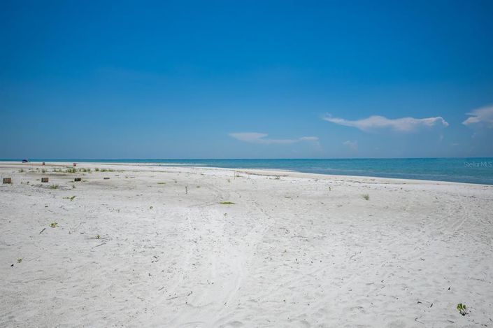 Image No.27-3 Bed Property for sale