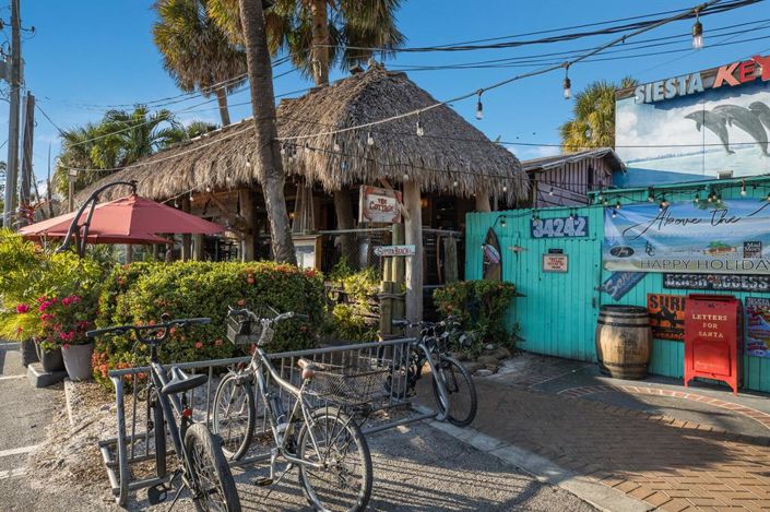 Image No.32-3 Bed Property for sale