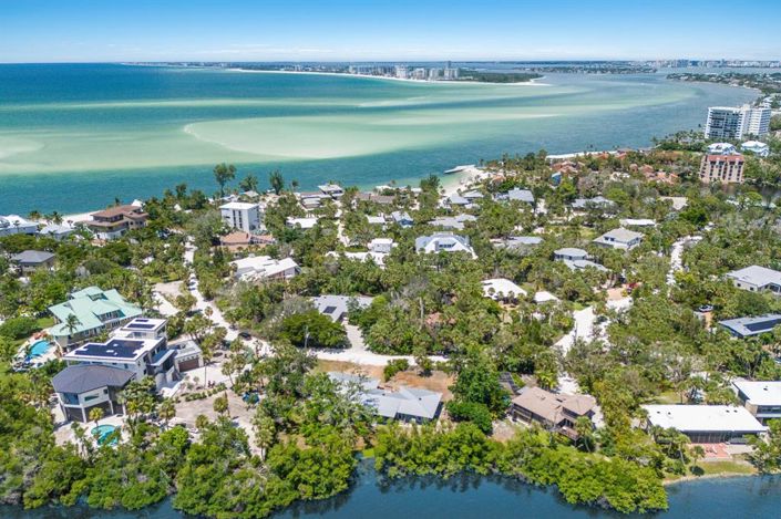 Image No.55-3 Bed Property for sale