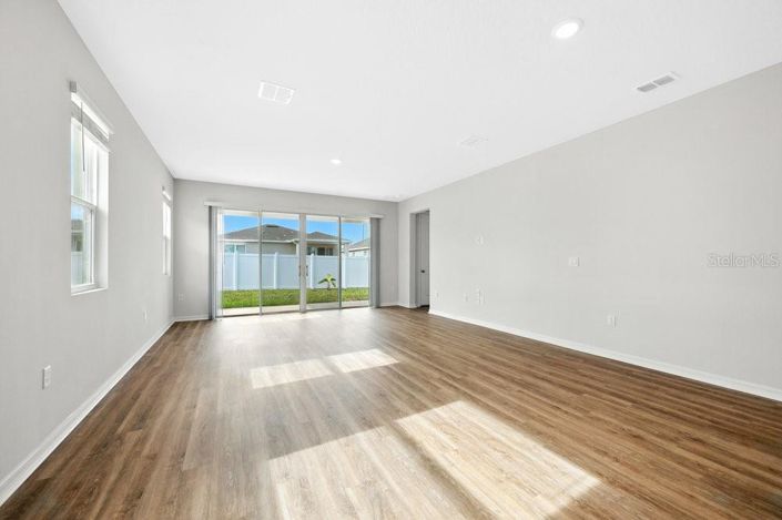 Image No.16-4 Bed Property for sale