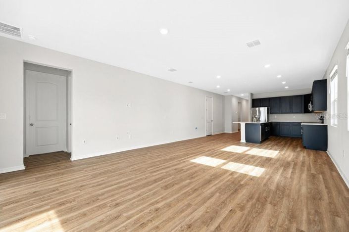 Image No.17-4 Bed Property for sale