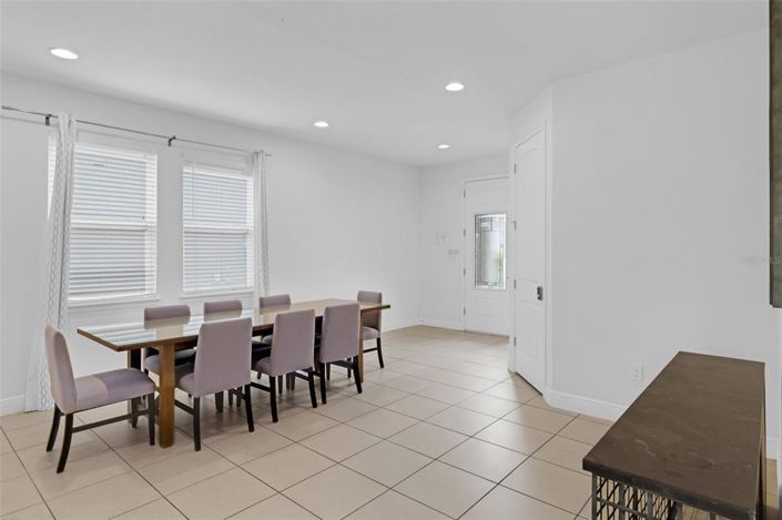 Image No.6-Propriété de 6 chambres à vendre à Kissimmee