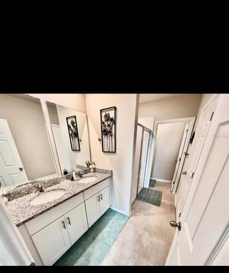 Image No.8-4 Bed Property for sale