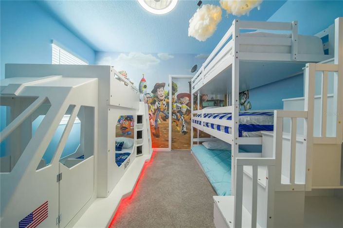 Image No.21-14 Bed Property for sale