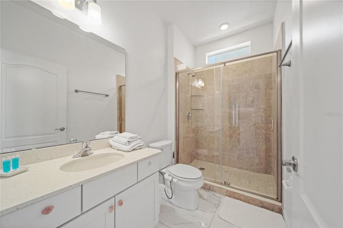 Image No.30-14 Bed Property for sale