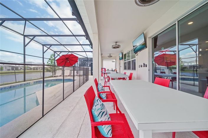 Image No.33-14 Bed Property for sale