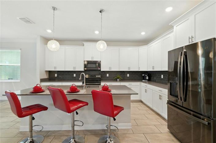 Image No.15-6 Bed Property for sale