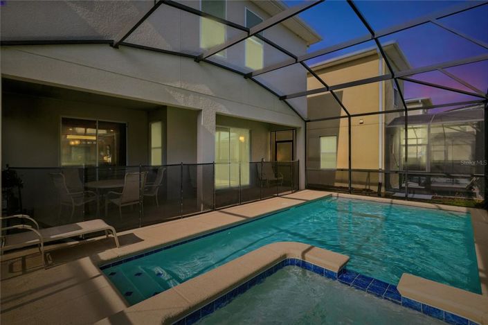 Image No.2-6 Bed Property for sale