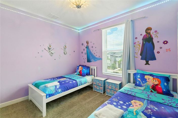 Image No.22-6 Bed Property for sale