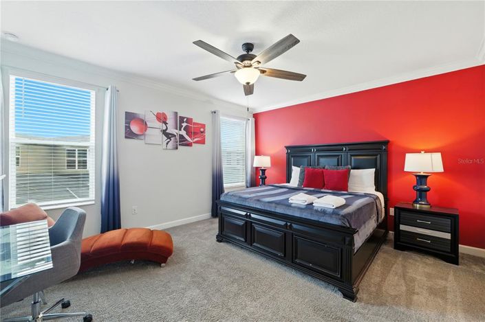 Image No.24-6 Bed Property for sale