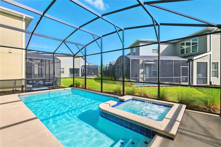 Image No.47-6 Bed Property for sale