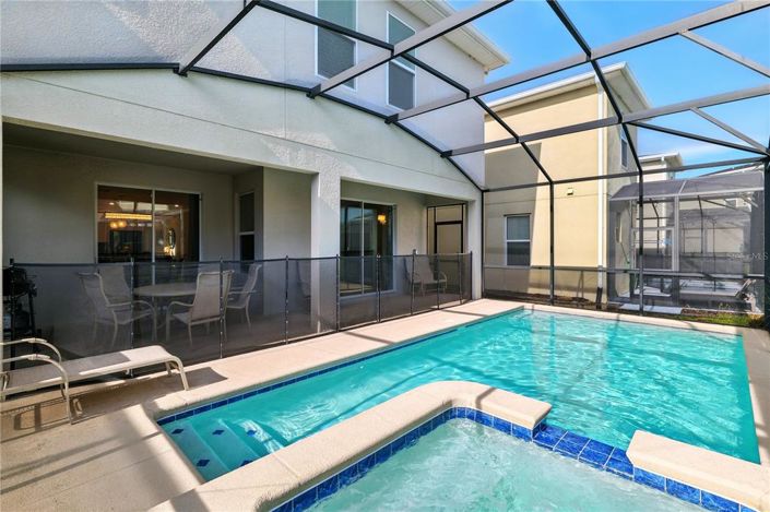 Image No.48-6 Bed Property for sale