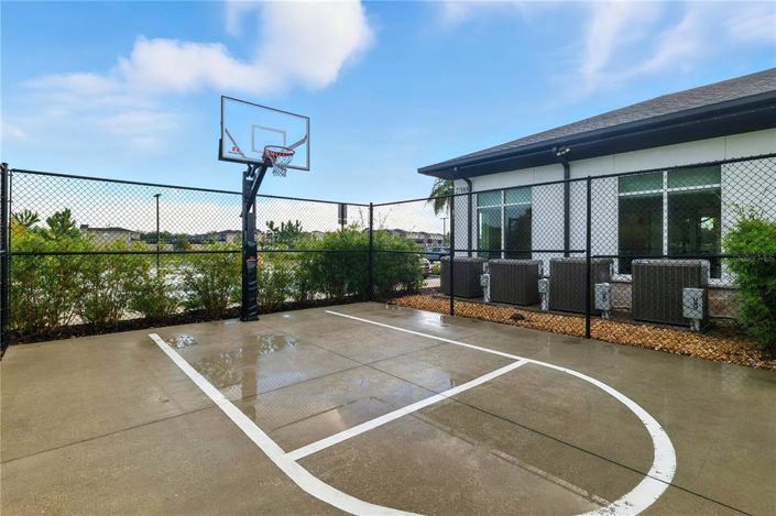 Image No.57-6 Bed Property for sale