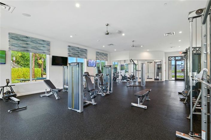 Image No.67-6 Bed Property for sale