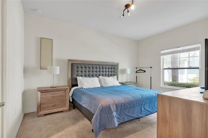 Image No.10-3 Bed Townhouse for sale