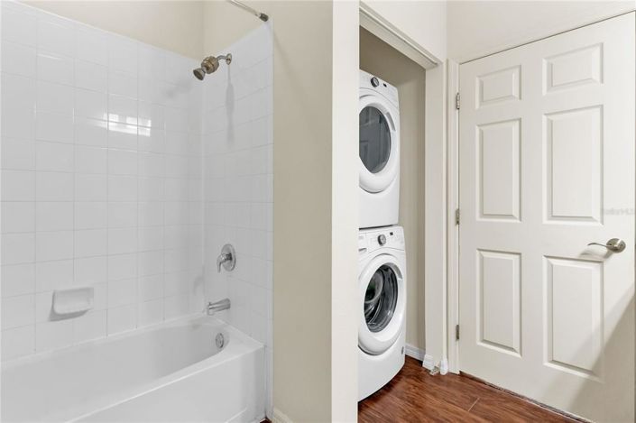 Image No.19-3 Bed Townhouse for sale