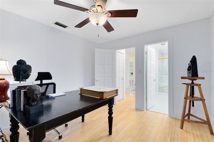 Image No.25-Propriété de 4 chambres à vendre à Orlando