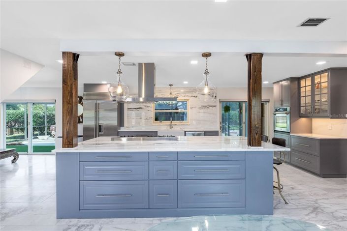 Image No.3-Propriété de 4 chambres à vendre à Orlando