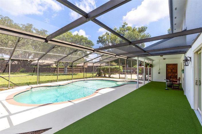 Image No.30-4 Bed Property for sale