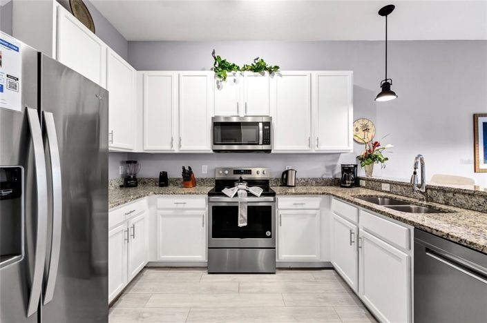 Image No.6-3 Bed Property for sale