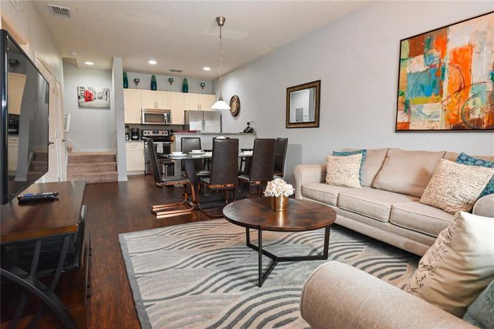 Image No.5-3 Bed Townhouse for sale