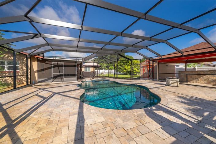 Image No.15-4 Bed Property for sale