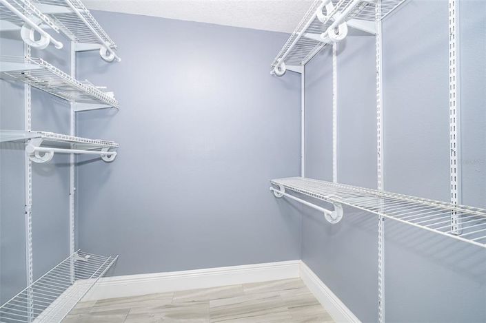 Image No.19-4 Bed Property for sale