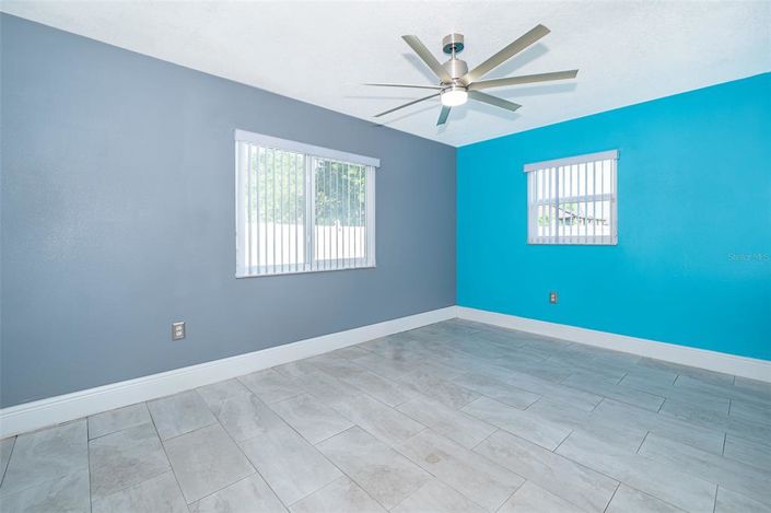 Image No.23-4 Bed Property for sale