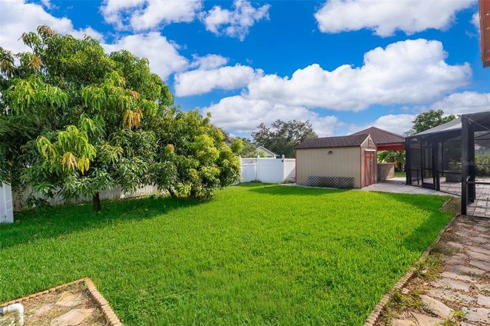 Image No.28-4 Bed Property for sale