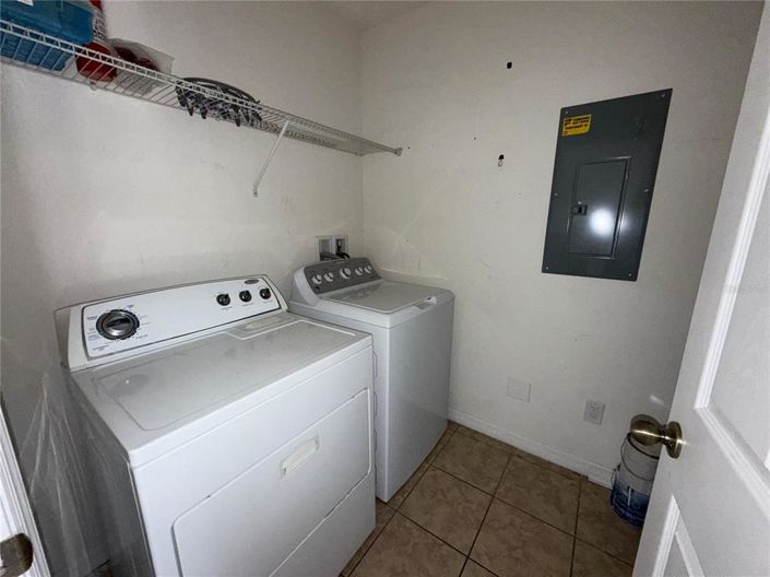 Image No.14-3 Bed Townhouse for sale