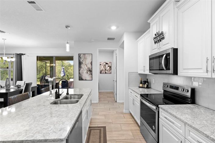 Image No.17-2 Bed Property for sale