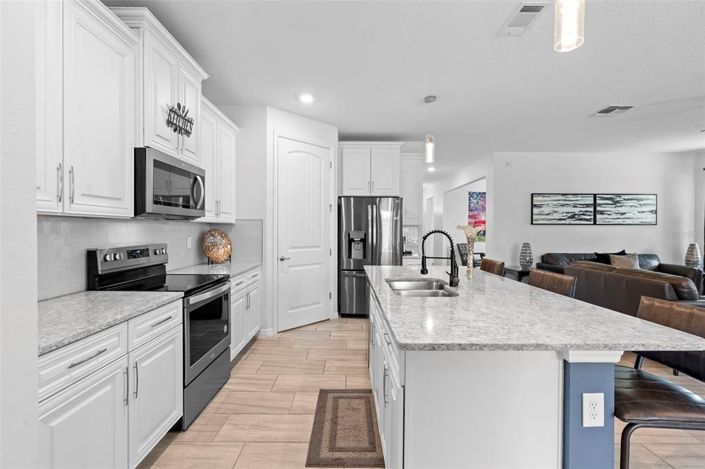 Image No.21-2 Bed Property for sale