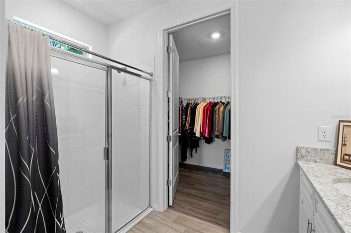 Image No.32-2 Bed Property for sale