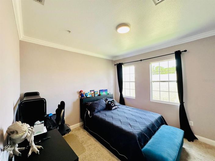 Image No.17-4 Bed Townhouse for sale